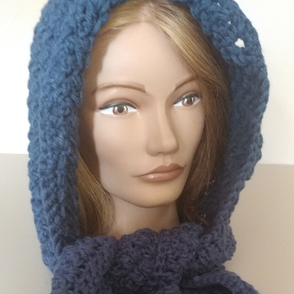 Handmade 💙 hood/hat